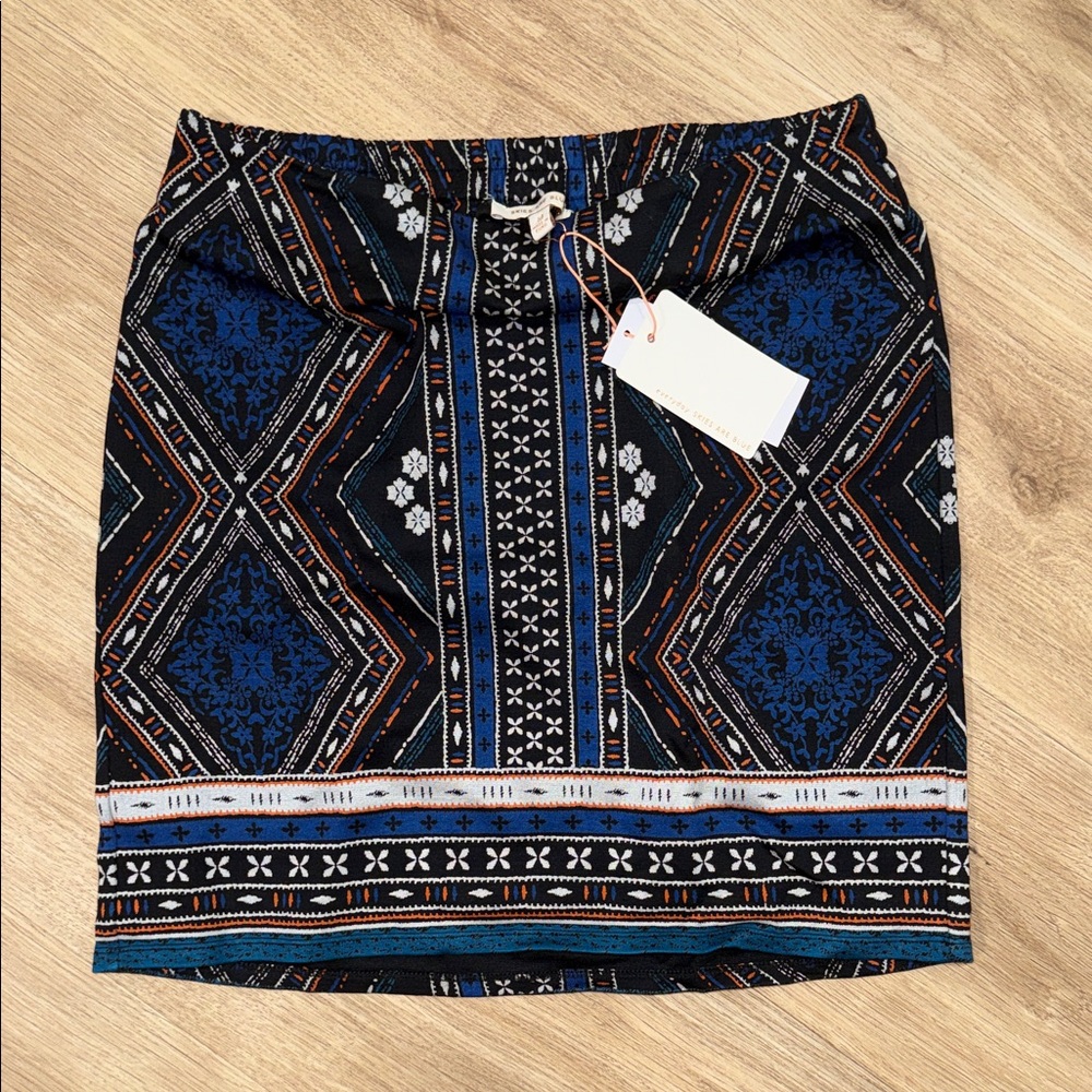 Skies Are Blue Sloane Ponte Knite Mini Skirt in Blue and Black